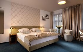 Xerion Hotel (Adults Only)